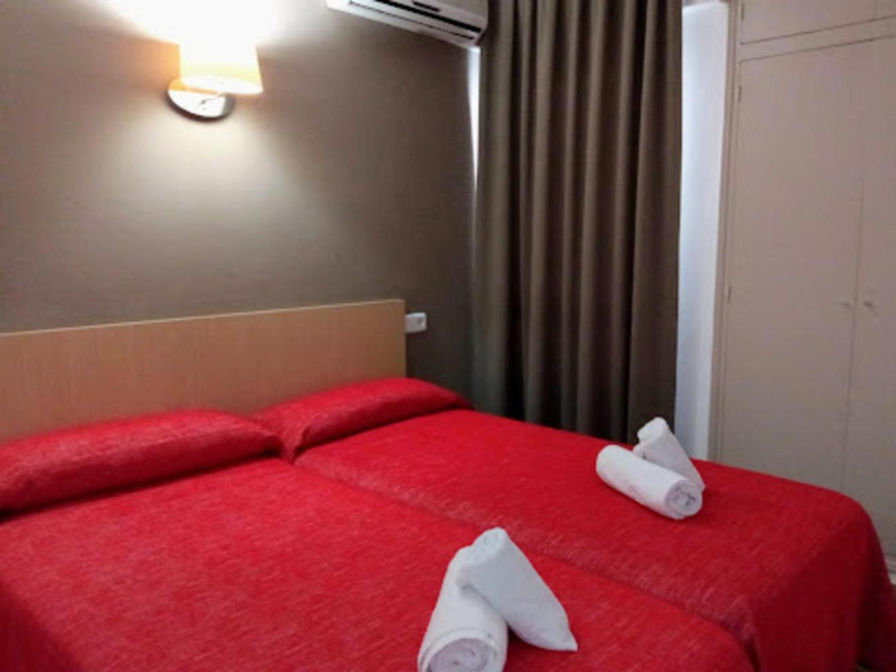 Apartamentos Orvay San Antonio  Eksteriør billede