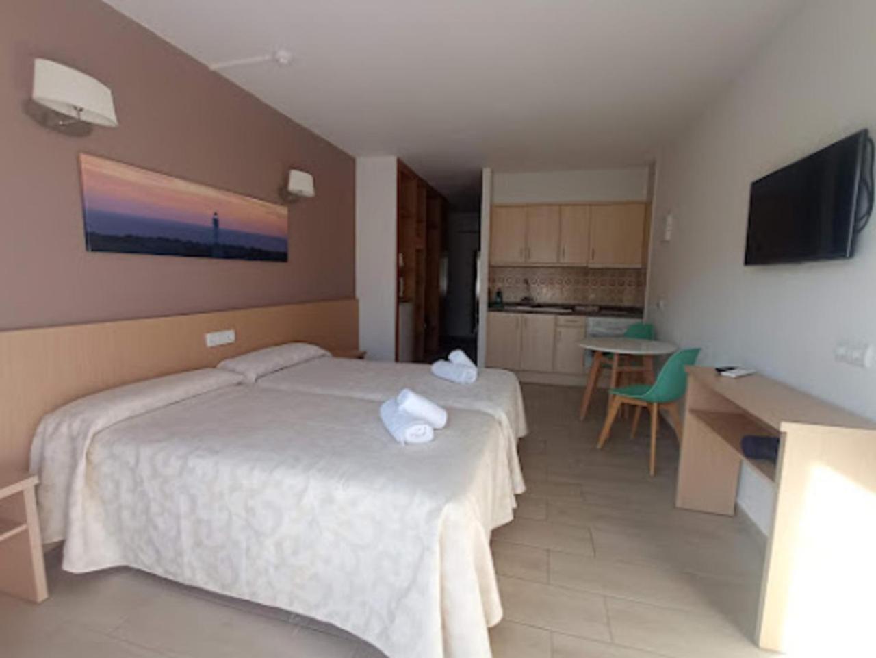 Apartamentos Orvay San Antonio  Eksteriør billede