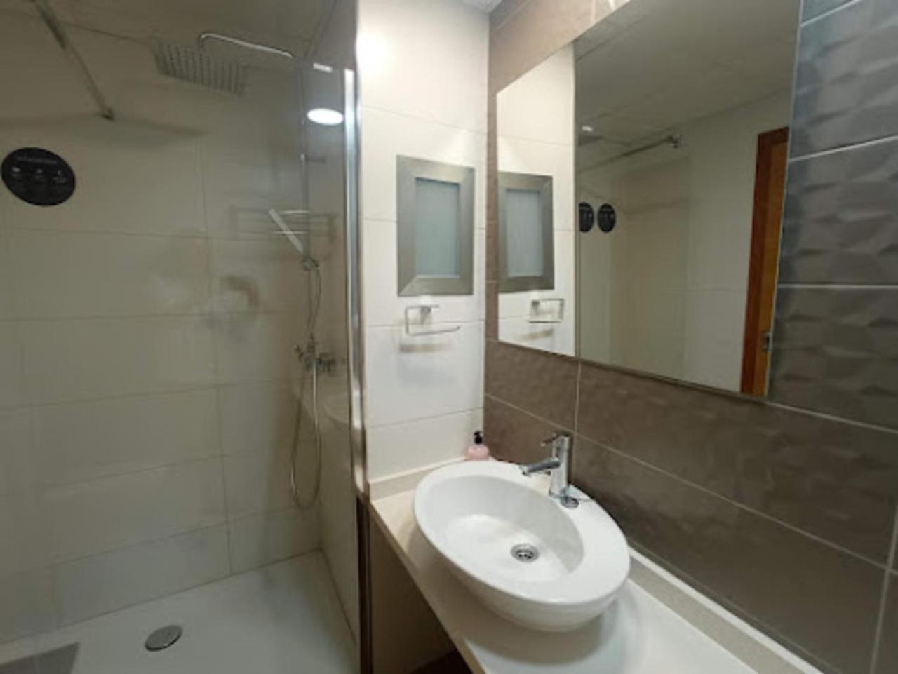 Apartamentos Orvay San Antonio  Eksteriør billede